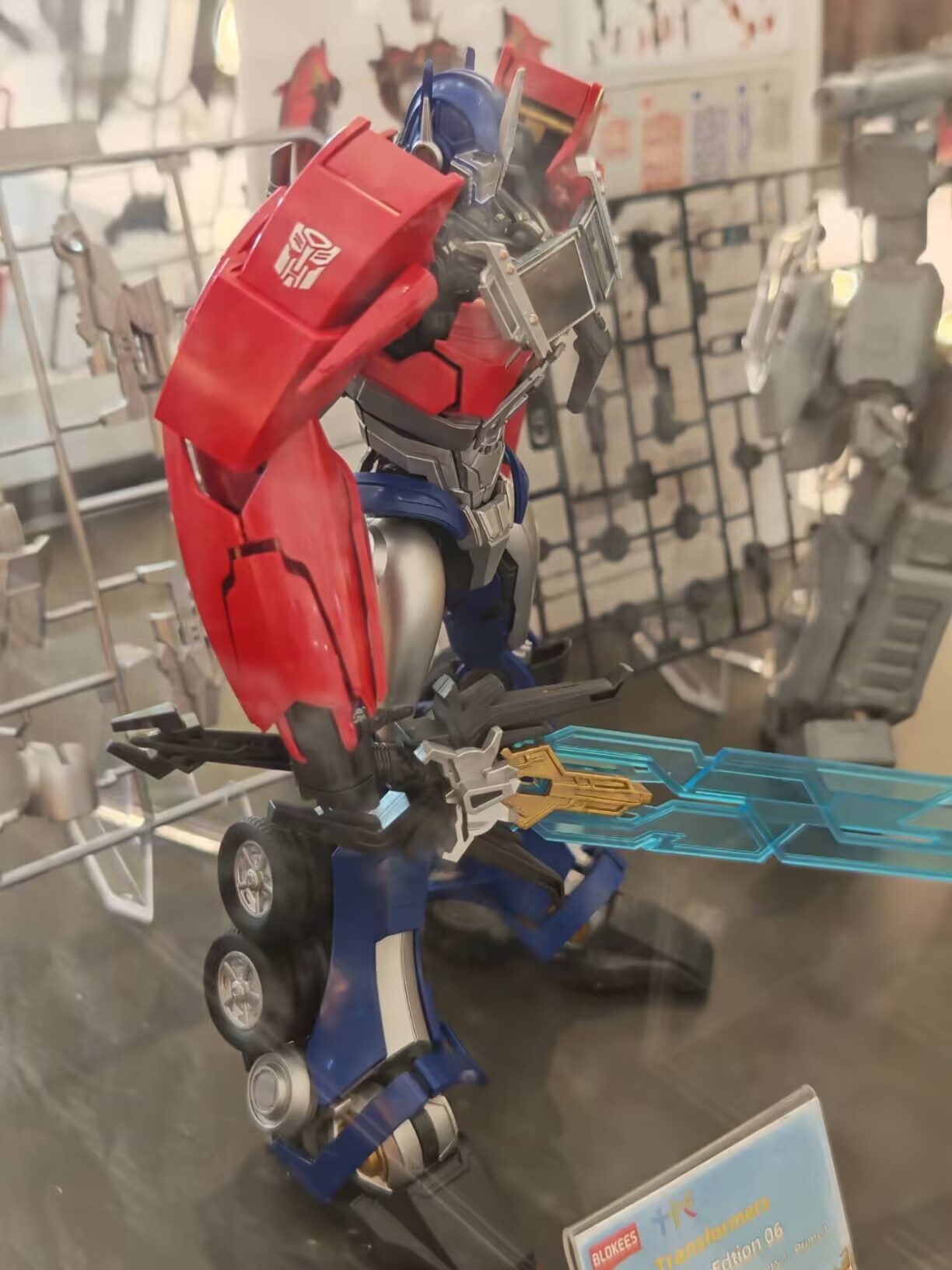Blokees Transformers Optimus P - đánh giá và giá Model Kit Optimus