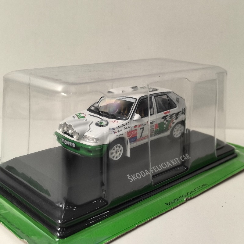 Diecast IXO 1:43 Scale SKODA F - đánh giá và giá Model Kit Cars