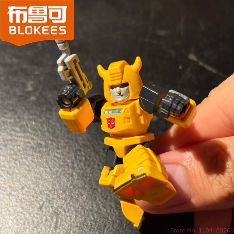 Blokees Transformers Defender  - đánh giá và giá Model Kit Optimus