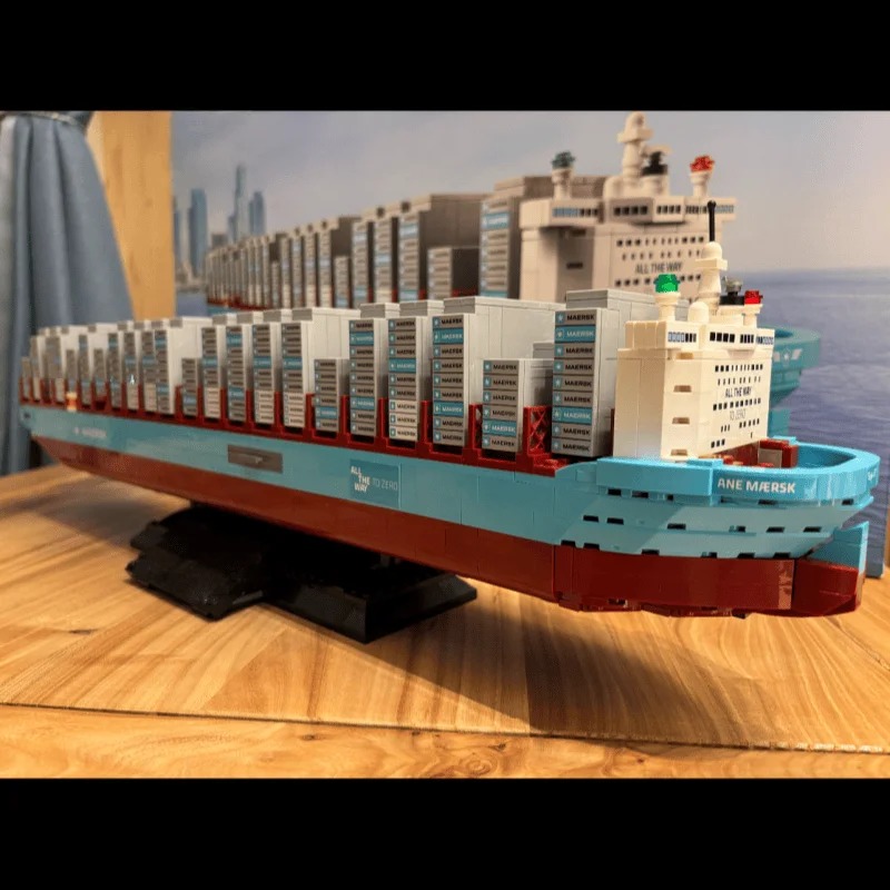 New 2026 Dual-Fuel Container V - đánh giá và giá Model Kit Lego
